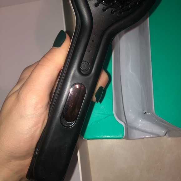 Instyler Glossie Ceramic Styling Brush - Picture 3 of 12